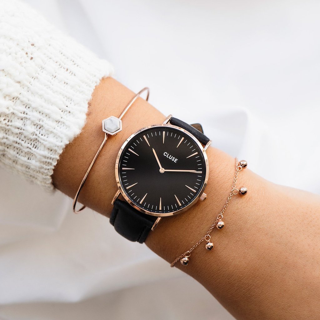 Стилна колекция дамски часовници Cluse в минималистичен стил